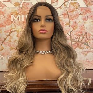 BLONDE OMBRÉ BALAYAGE SHADOWROOTS MIDDLEPART HEAT RESISTANT WIG WITH HIGHLIGHTS